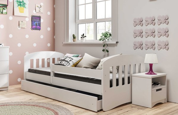 Classic children’s bed 1
